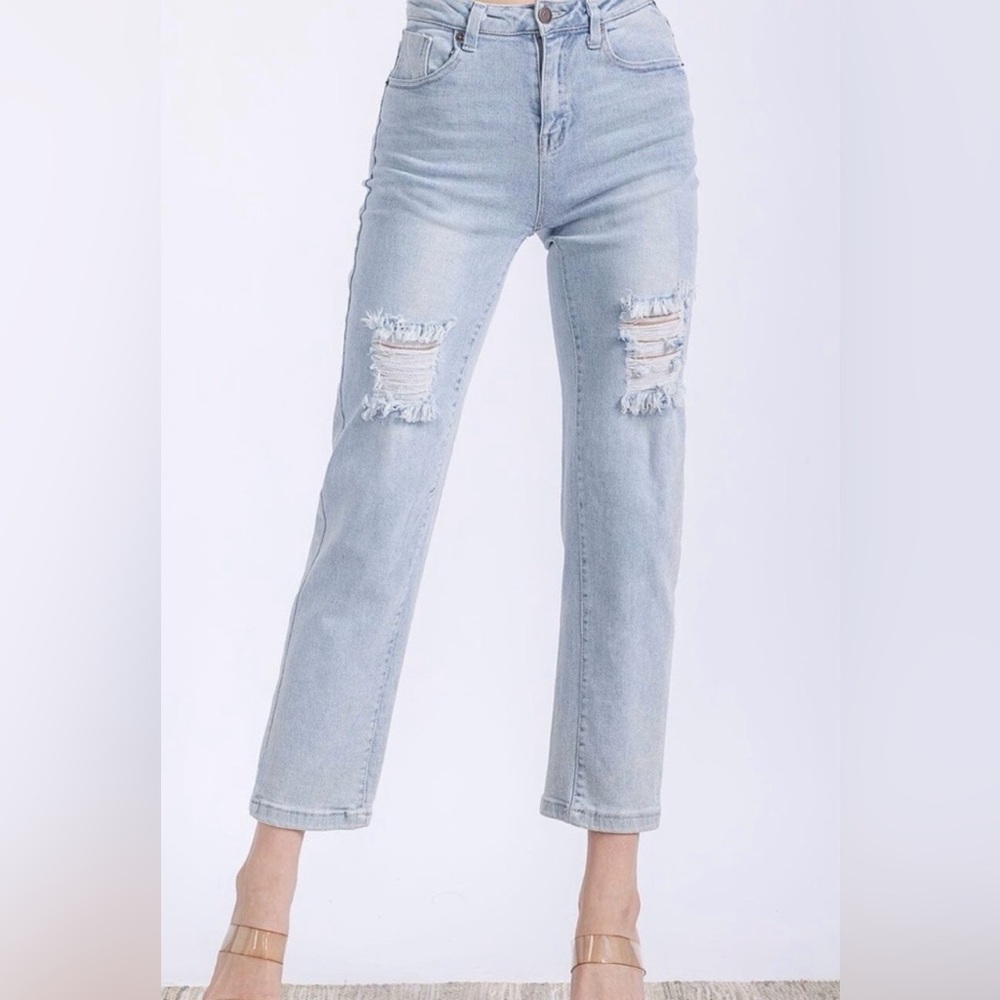 Emma Jean High-Rise Distressed Straight Leg Jeans – Size Large (NWT)